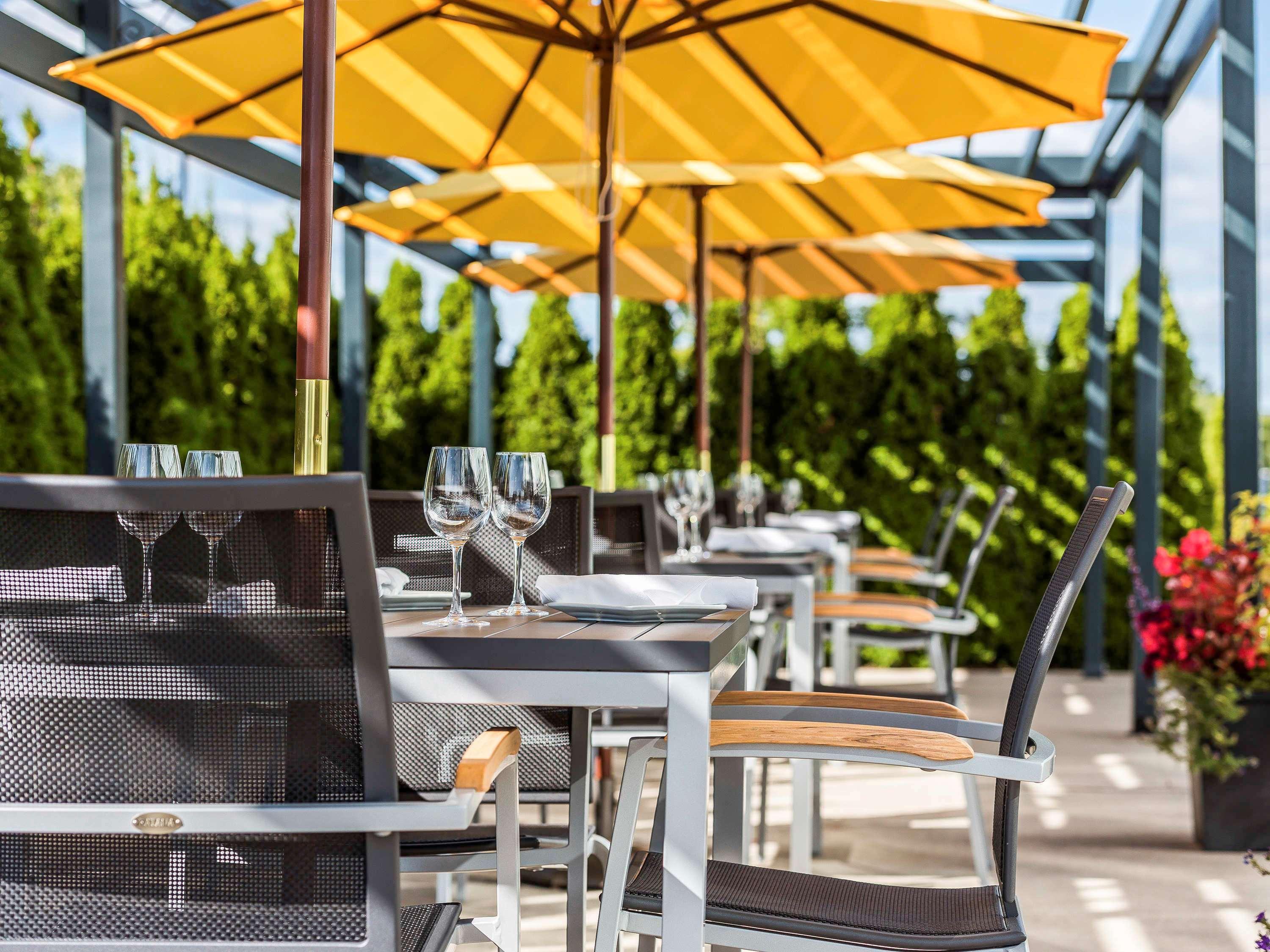 Novotel Montréal Aéroport Dorval Exterior foto